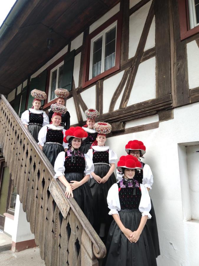 Schwarzwaldmaedel Hausach Exterior foto